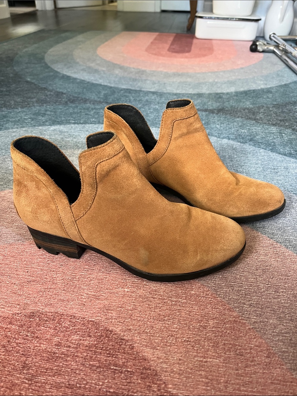 Sorel Suede Ankle Booties Sz 9